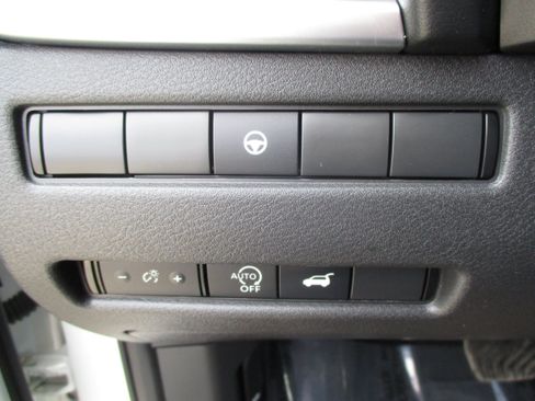 Used 2023 Nissan Rogue SV w/ SV Premium B Package AWD/4WD image 33
