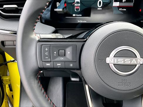 Used 2025 Nissan Kicks SR w/ Illumination Package image 23