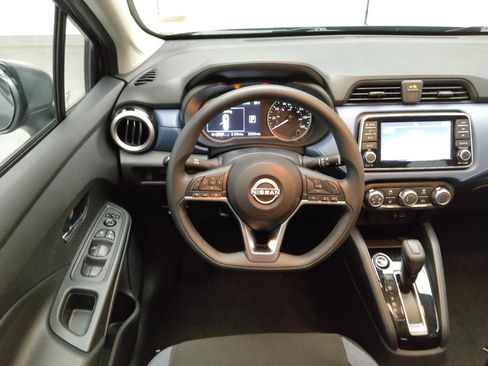 Used 2025 Nissan Versa SV FWD image 22