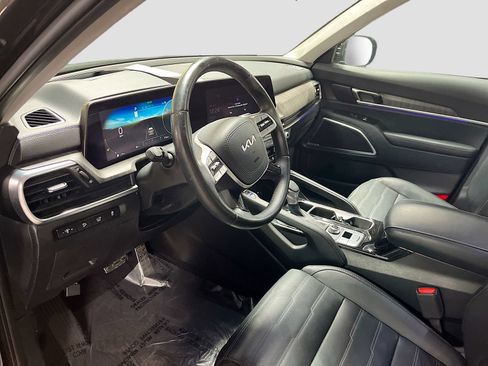 Used 2024 Kia Telluride SX Prestige AWD/4WD image 9