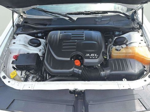 Used 2016 Dodge Challenger SXT RWD image 25