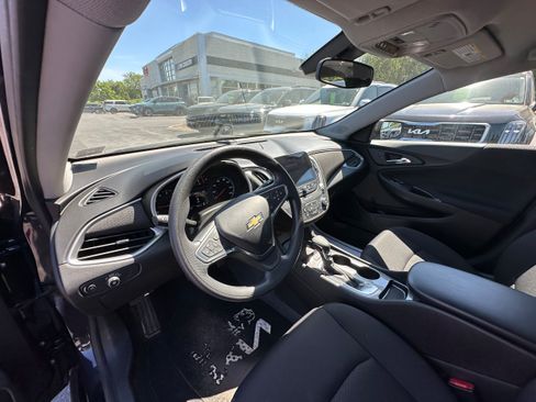Used 2022 Chevrolet Malibu LS FWD image 20