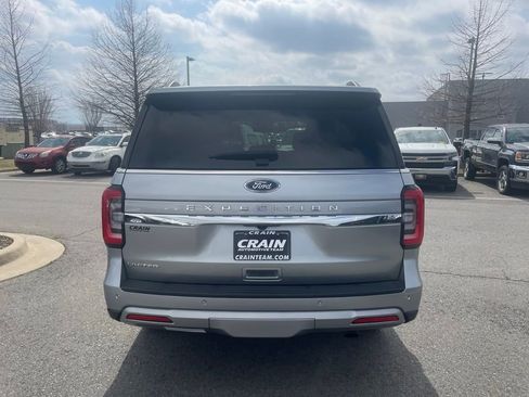 Used 2024 Ford Expedition Limited image 6