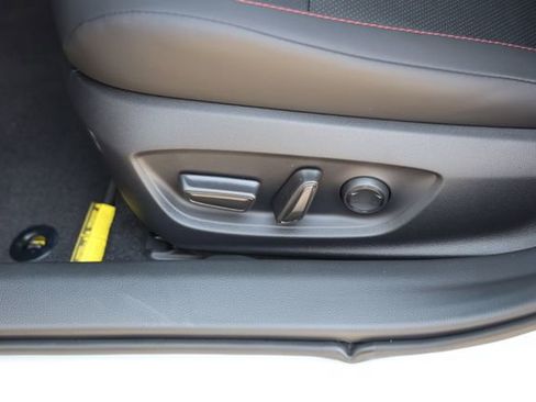 New 2026 Toyota Prius Plug-In Hybrid FWD image 14