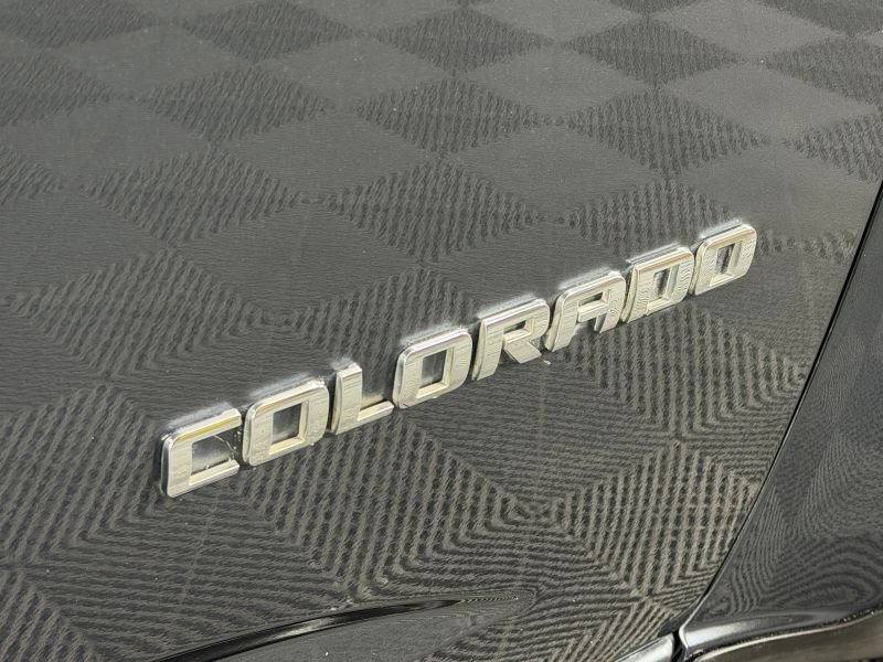 Used 2015 Chevrolet Colorado LT w/ Luxury Package RWD image 86