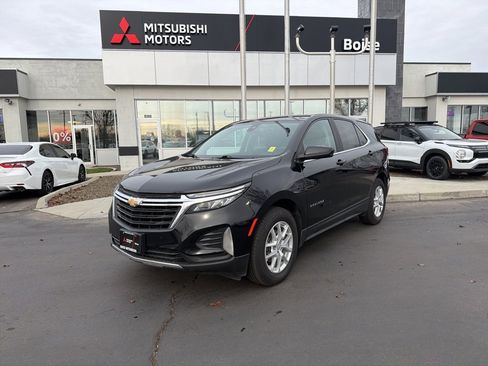 Used 2023 Chevrolet Equinox LT w/ Driver Convenience Package image 1