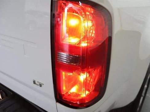 Used 2021 Chevrolet Colorado LT w/ Fleet Safety Package RWD image 26