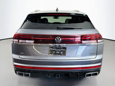 Used 2025 Volkswagen Atlas Cross Sport SEL Premium R-Line AWD/4WD image 6