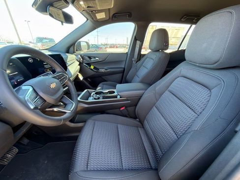 New 2026 Chevrolet Equinox LT image 23