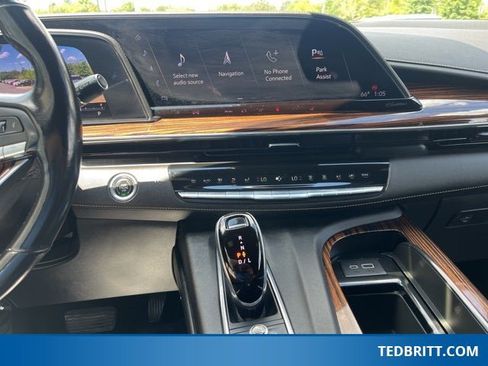 Used 2021 Cadillac Escalade ESV Luxury image 36