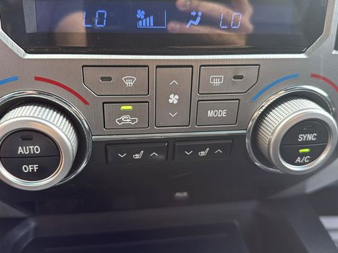 Used 2015 Toyota Tundra Limited AWD/4WD image 23