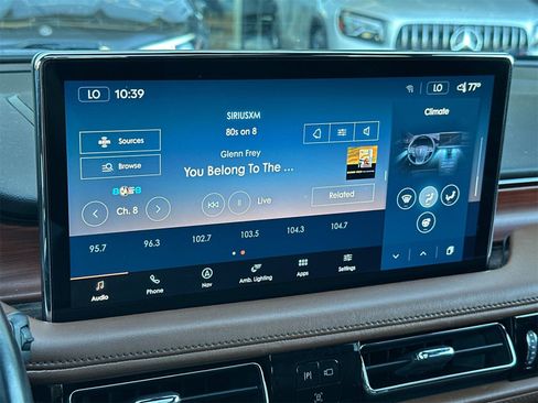 Used 2022 Lincoln Nautilus Reserve image 19