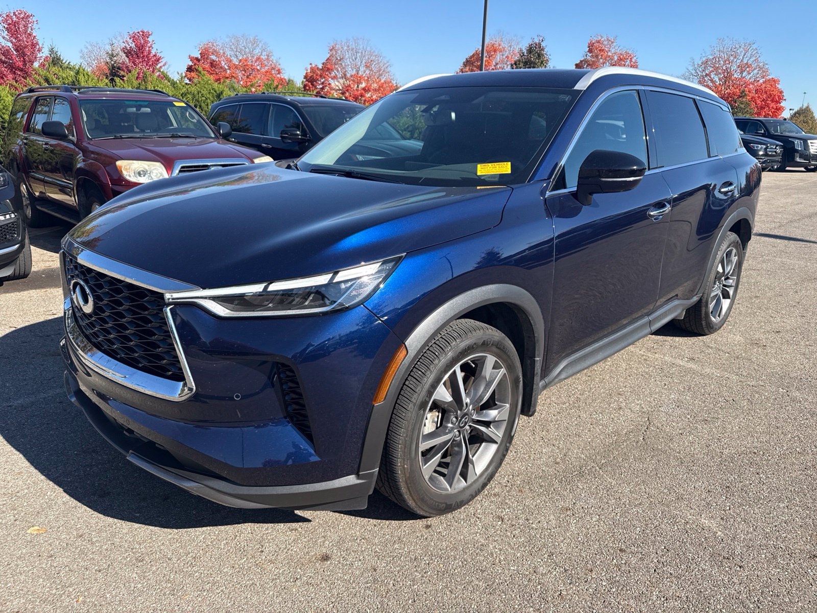 Used 2022 INFINITI QX60 Luxe w/ Cargo Package AWD/4WD image 1