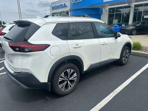 Used 2023 Nissan Rogue SV w/ SV Premium B Package AWD/4WD image 4