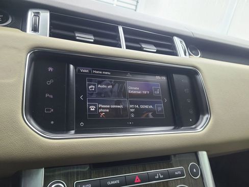 Used 2016 Land Rover Range Rover Sport HSE image 33