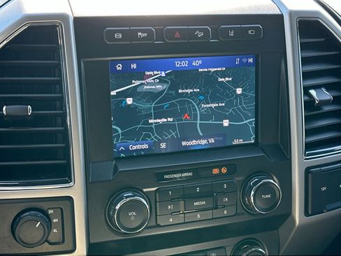 Used 2021 Ford F450 Lariat w/ Lariat Value Package image 26