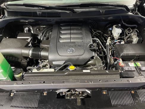 Used 2015 Toyota Tundra SR w/ Tow Package RWD image 9