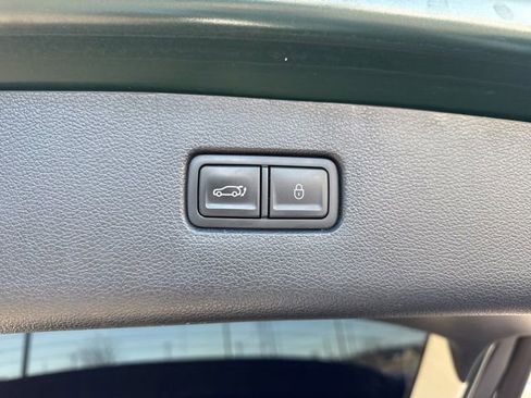 Used 2023 Genesis GV80 3.5T w/ Prestige Package image 18