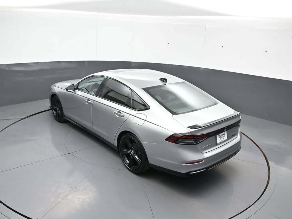 Used 2024 Honda Accord Sport image 39