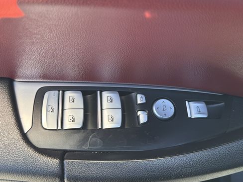 Used 2023 BMW X3 sDrive30i w/ Premium Package image 17