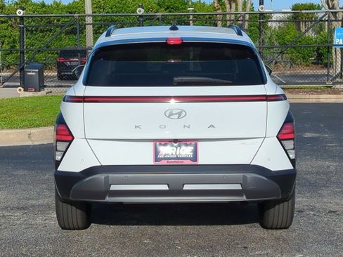 Used 2024 Hyundai Kona Limited image 6