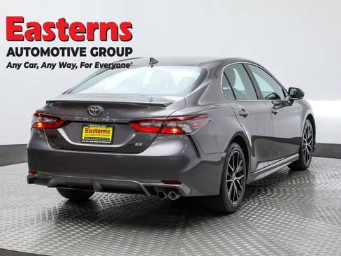 Used 2024 Toyota Camry SE image 8