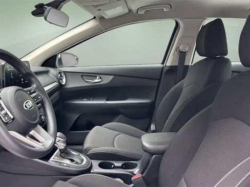 Used 2020 Kia Forte LXS image 16