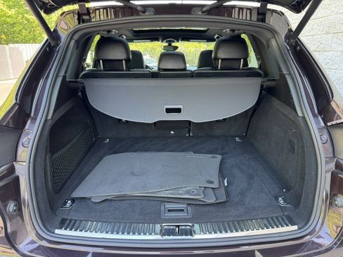 Used 2018 Porsche Cayenne AWD/4WD image 9