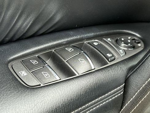 Used 2020 Nissan Armada Platinum w/ Captain's Chairs Package RWD image 22