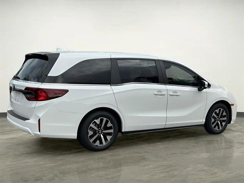 New 2026 Honda Odyssey EX-L image 10