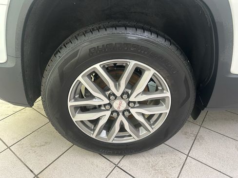 Used 2018 GMC Acadia SLE w/ Driver Alert Package I FWD image 15
