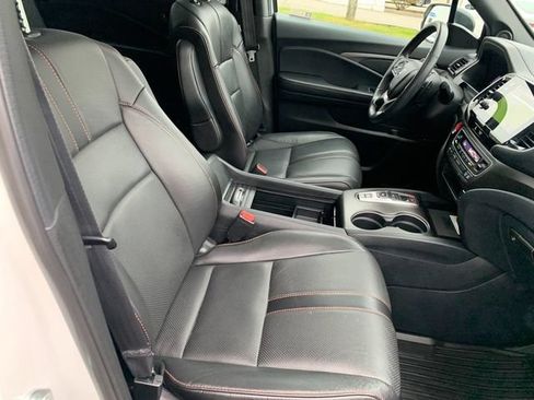 Used 2023 Honda Passport TrailSport image 10