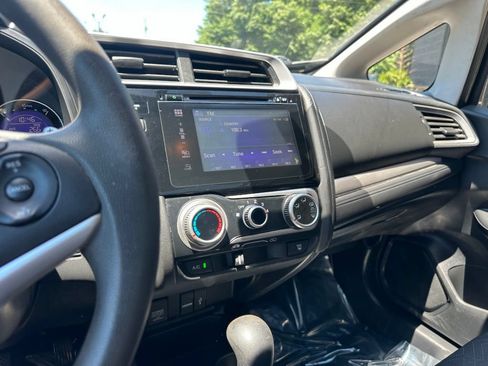 Used 2015 Honda Fit EX image 15