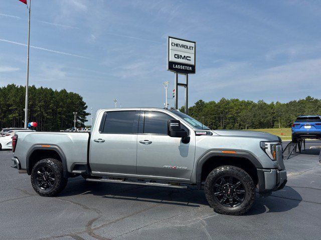 Used 2024 GMC Sierra 2500 AT4 w/ AT4 Preferred Package AWD/4WD image 2