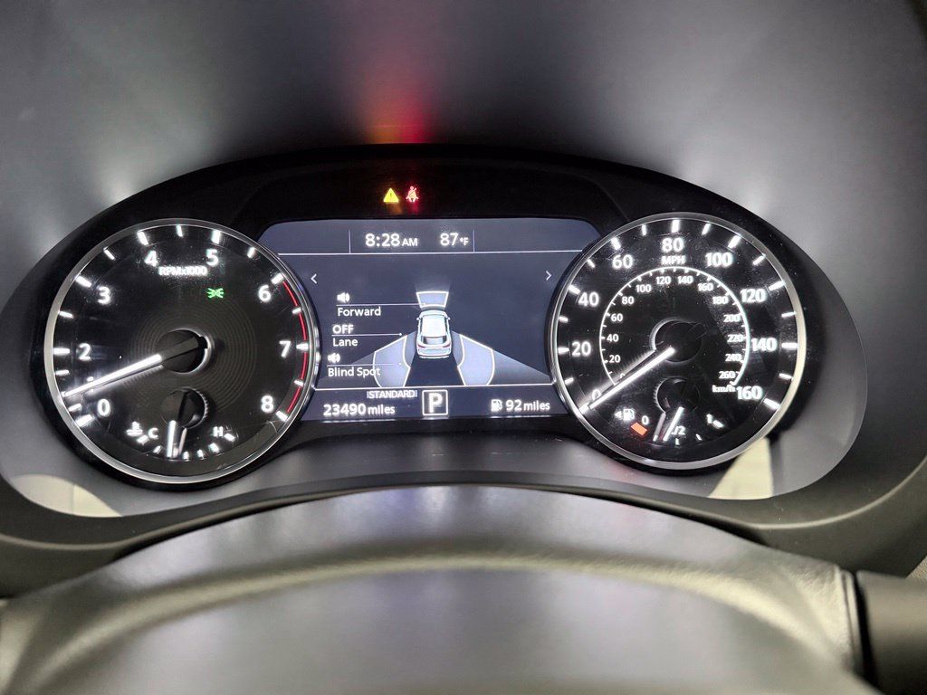 Certified 2023 INFINITI QX50 Luxe FWD image 15