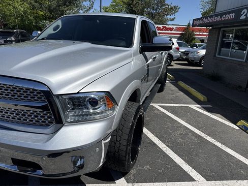 Used 2015 RAM 1500 Laramie w/ Convenience Group AWD/4WD image 14