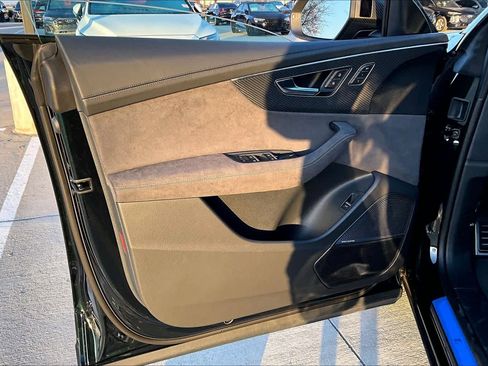 New 2026 Audi RS Q8 performance image 10