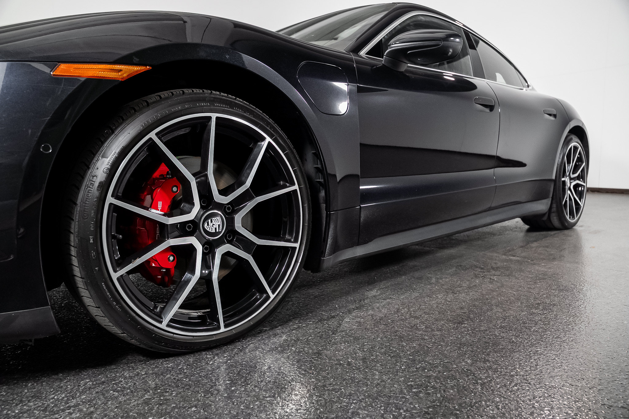Used 2024 Porsche Taycan 4S AWD/4WD image 17