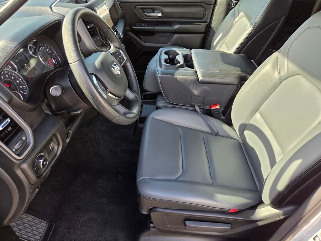 Used 2025 RAM 1500 Tradesman AWD/4WD image 13