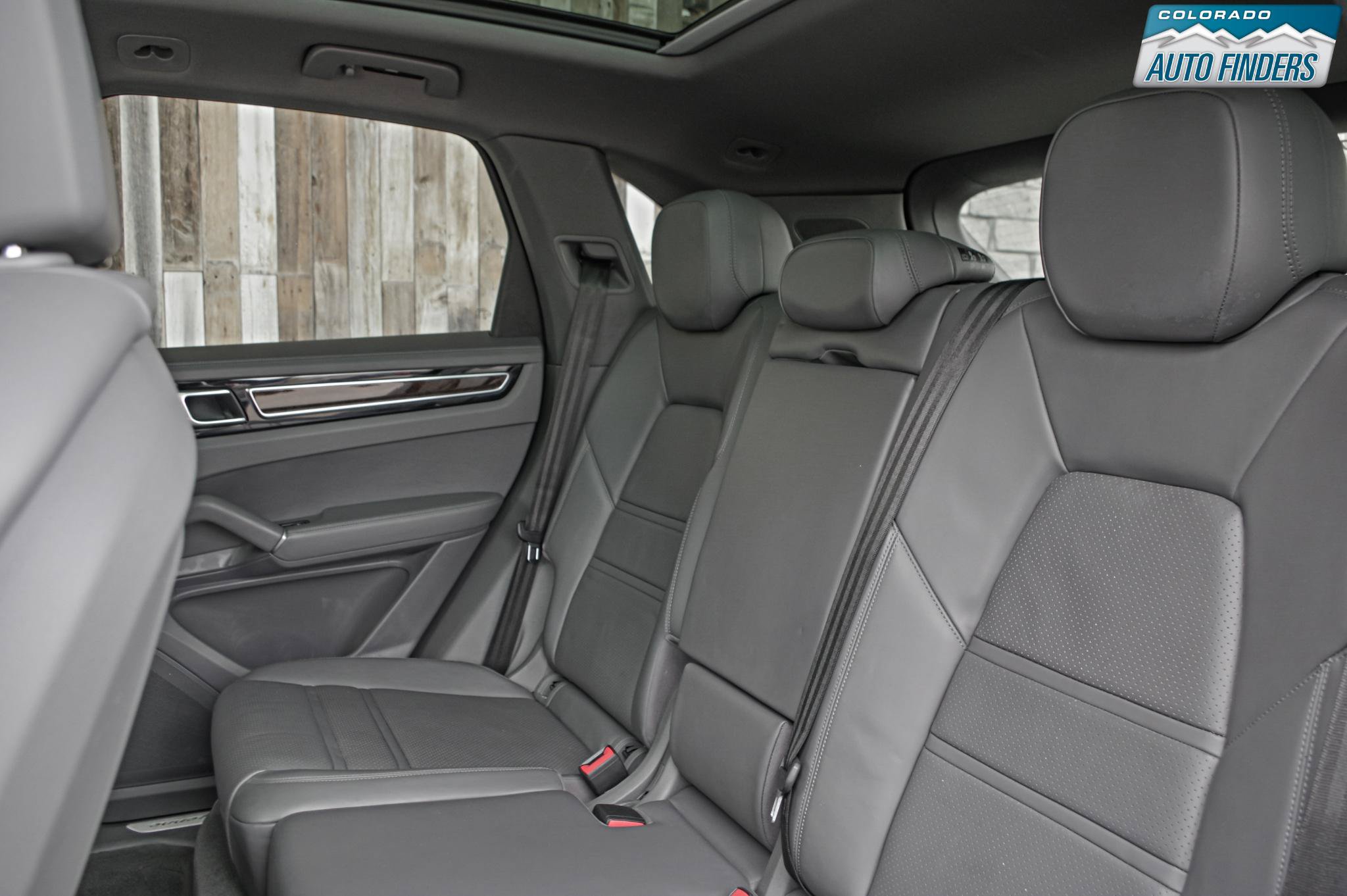 Used 2020 Porsche Cayenne AWD/4WD image 25