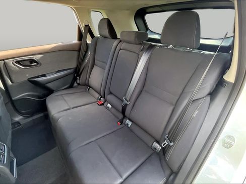Used 2023 Nissan Rogue S FWD image 18