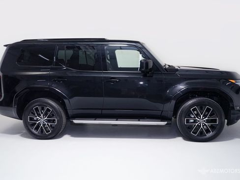 Used 2026 Lexus GX 550 w/ Accessory Package (2T) AWD/4WD image 7