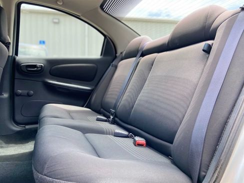 Used 2004 Dodge Neon SE FWD image 18
