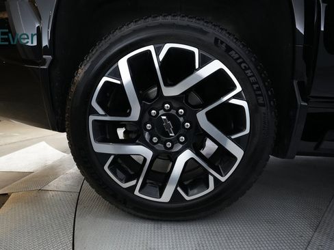 Used 2024 Chevrolet Silverado EV RST image 13