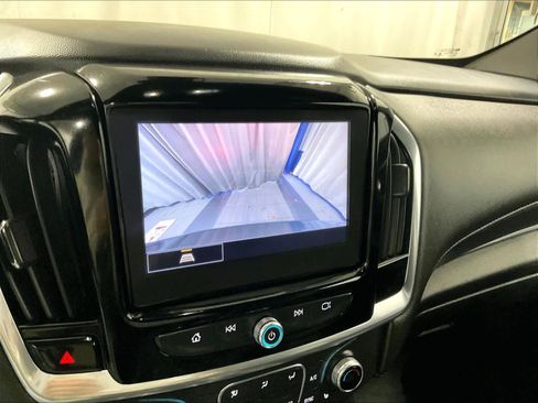Used 2023 Chevrolet Traverse LT image 20