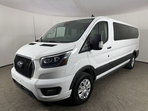 Used 2023 Ford Transit 350 XLT RWD image 3
