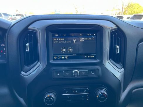 Used 2019 Chevrolet Silverado 1500 Custom Trail Boss w/ Custom Convenience Package AWD/4WD image 31