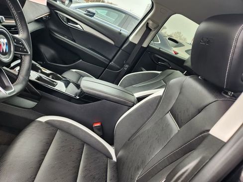 Used 2025 Buick Envision Sport Touring image 12
