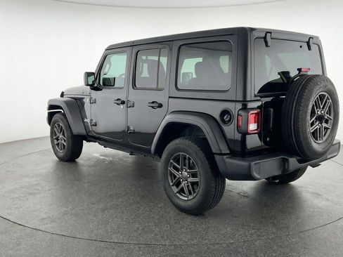 Used 2025 Jeep Wrangler Unlimited Sport AWD/4WD image 6