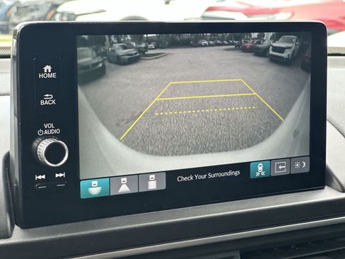 Used 2025 Honda Pilot Touring image 20